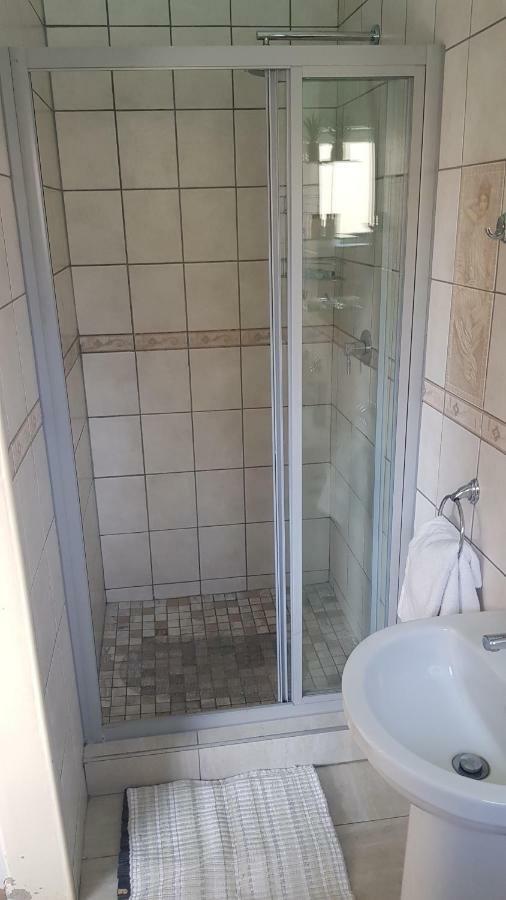 Esperanca Guesthouse Windhoek Buitenkant foto